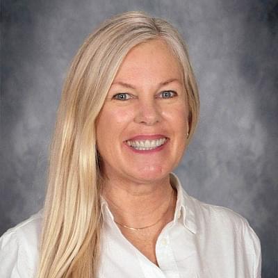  picture of Jennifer Reese 