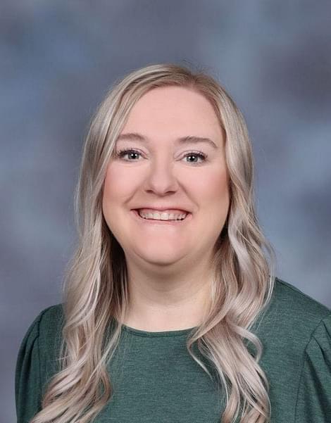Mrs. Deavila headshot