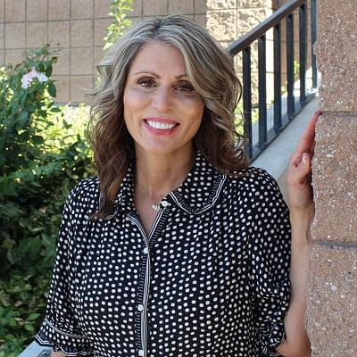  Image of Leslie Burns 