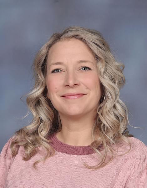 Headshot of Mrs. Murdock