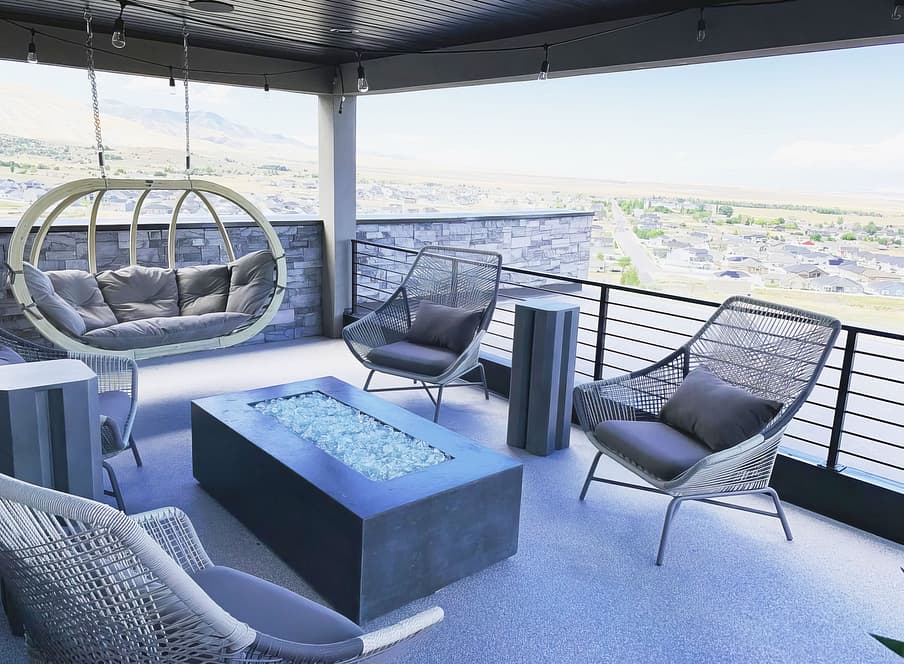 Deck with firepit
