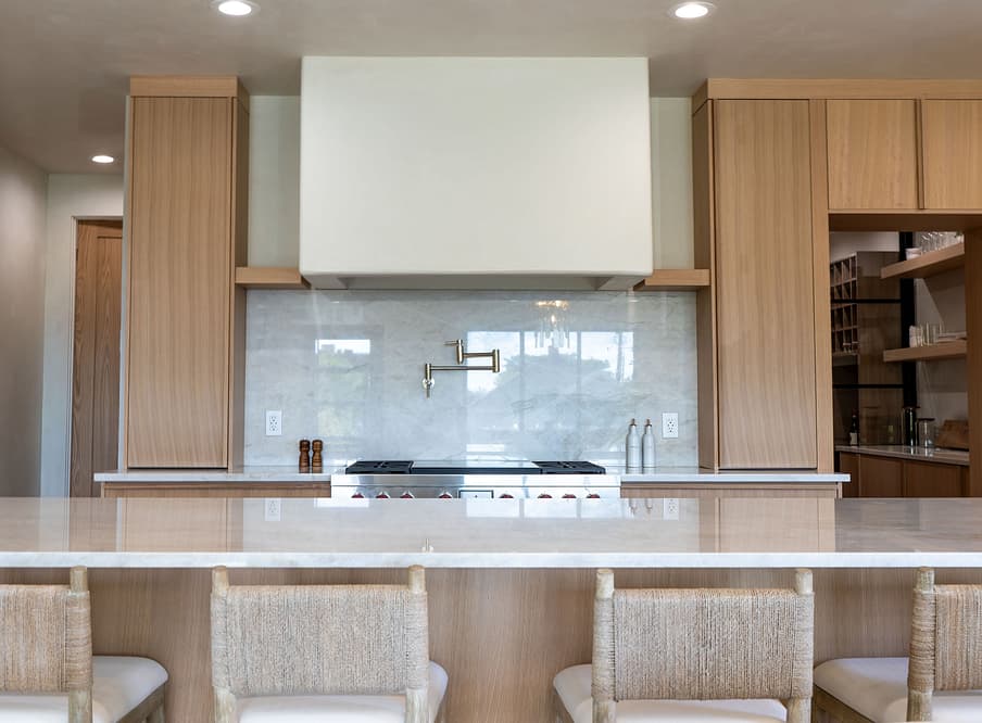 Modern luxury kitchen - Urban Oasis Salt Lake City Parade of Homes