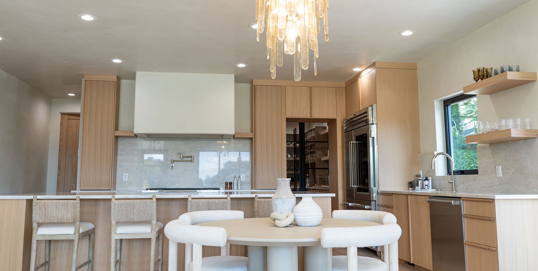Modern luxury kitchen - Urban Oasis Salt Lake City Parade of Homes